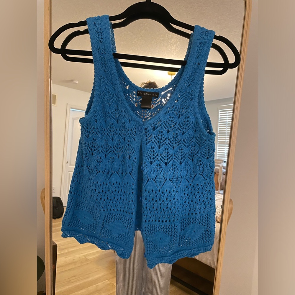 Design History Blue Cropped Ribbed Vest Top